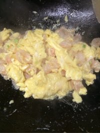 特下饭的虾仁炒蛋做法图解9)