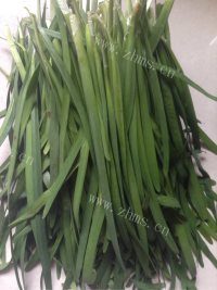 常用的韭菜菜馅做法图解1)