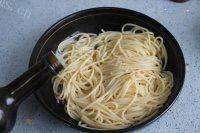 「家有大厨」番茄肉酱意大利面	做法图解3)