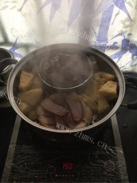 美味的白菜海米炖豆腐做法图解2)