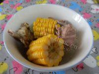 #DIY美食#玉米排骨汤