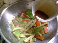 家常菜莴笋炒腐竹
