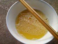 家常菜青椒炒鸡蛋做法图解1)