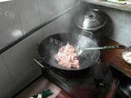 家常菜青椒鸡肉做法图解4)