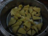 家常菜麻辣粉蒸肉做法图解5)