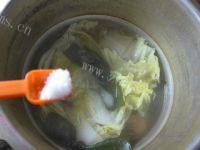 海带结白菜排骨汤的做法图解十