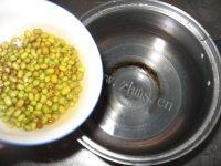 美味的红薯绿豆汤做法图解3)