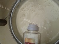 自制黑芝麻蛋糕做法图解2)