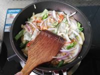 特色风味韩式海鲜葱饼做法图解12)