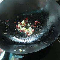 家常菜肉末四季豆做法图解8)