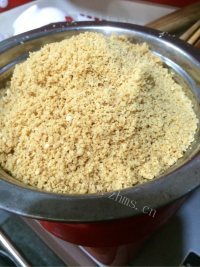 美味的自制花生馅汤圆做法图解2)