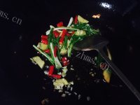 美味的辣炒蛤蜊做法图解3)