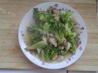 家常菜西兰花炒鸡腿菇