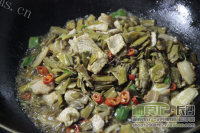 自制小炒农家酸芋荷做法图解7)