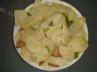 土豆片炒青椒自制