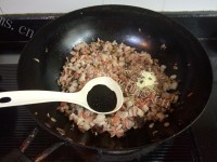 自制版家庭版烧麦做法图解9)