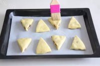 热腾腾的葡萄干司康做法图解15)