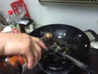 家常菜木耳炒蛋做法图解6)