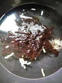 美味的紫菜鸡蛋汤做法图解3)