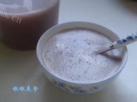 美味的红豆小米豆浆