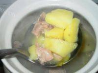 土豆排骨汤做法图解9)