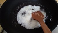 美味的自制奶油花生糖做法图解3)