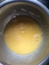 鲜美可口的黄瓜炒鸡蛋做法图解2)