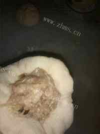 美味的肉包儿做法图解4)