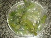 家常菜凉拌海带结做法图解3)