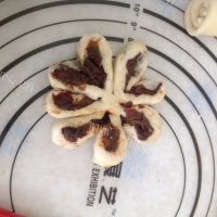 自制枣泥菊花酥做法图解20)