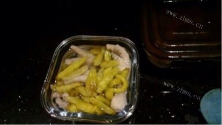 五味俱全的泡椒鸡爪