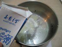 自制焦糖炼乳布丁做法图解7)