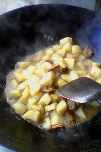 「首发」土豆烧肉做法图解11)