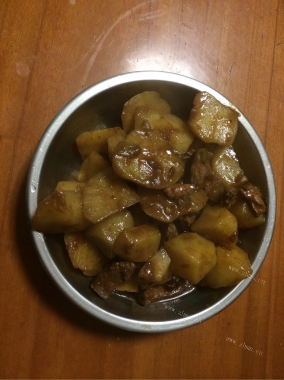 唇齿留香的土豆烧肉