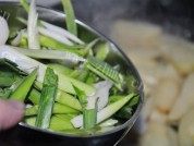 葱香土豆做法图解6)