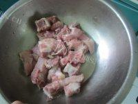 咸菜焖猪肉做法图解1)