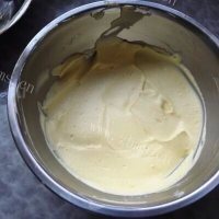 原味奶香冰淇淋做法图解7)