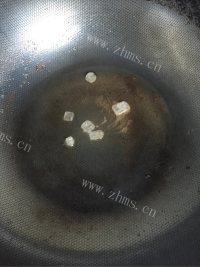 可口的红烧排骨做法图解3)