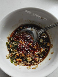 美味的怪味鸡做法图解9)