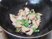 番茄烧茄子做法图解7)