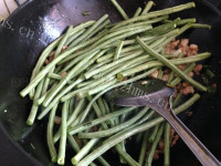 好吃的肉沫煸豇豆做法图解6)