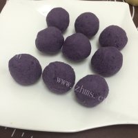 热腾腾的紫薯面包卷做法图解5)