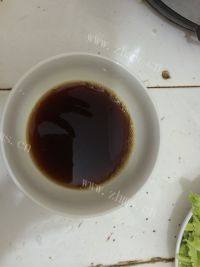 家常菜五花肉炒白菜做法图解4)
