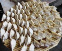 浓香的猪肉白菜水饺做法图解5)