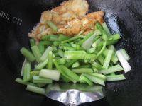 家常菜西芹炒蛋