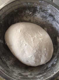 独特的韭菜盒子做法图解1)