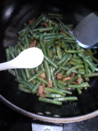 美味的红烧豆角做法图解8)