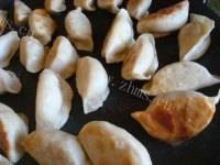 美味的西葫芦煎饺做法图解10)