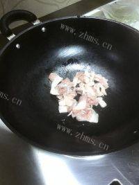 家常菜蒜薹炒肉做法图解5)