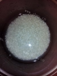 美味红糖红枣粥做法图解2)
